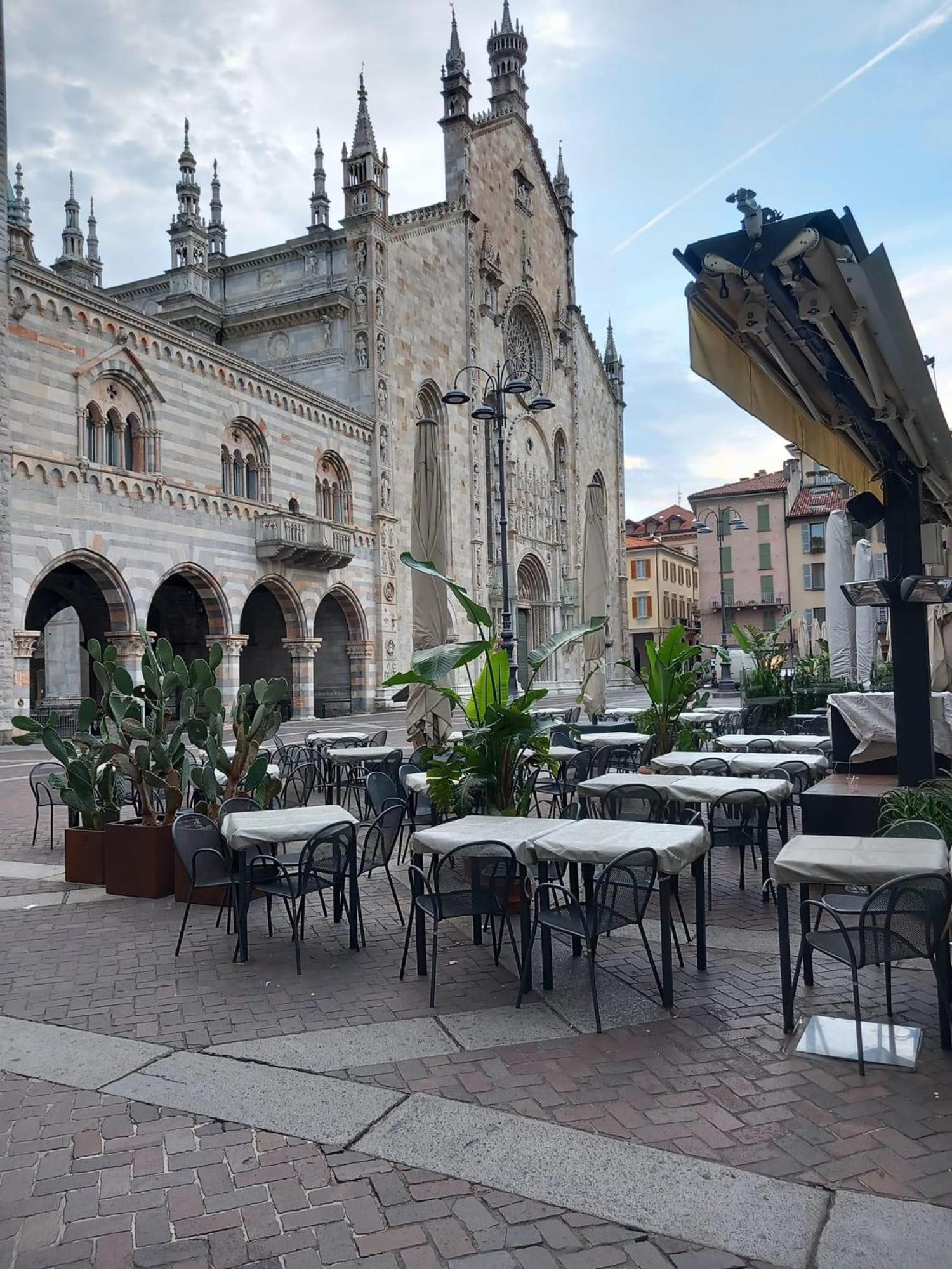 Portatorre Suite, A Charming Apartment In The Heart Of Como, Free Private Parking, Air Conditioning & More! Zewnętrze zdjęcie