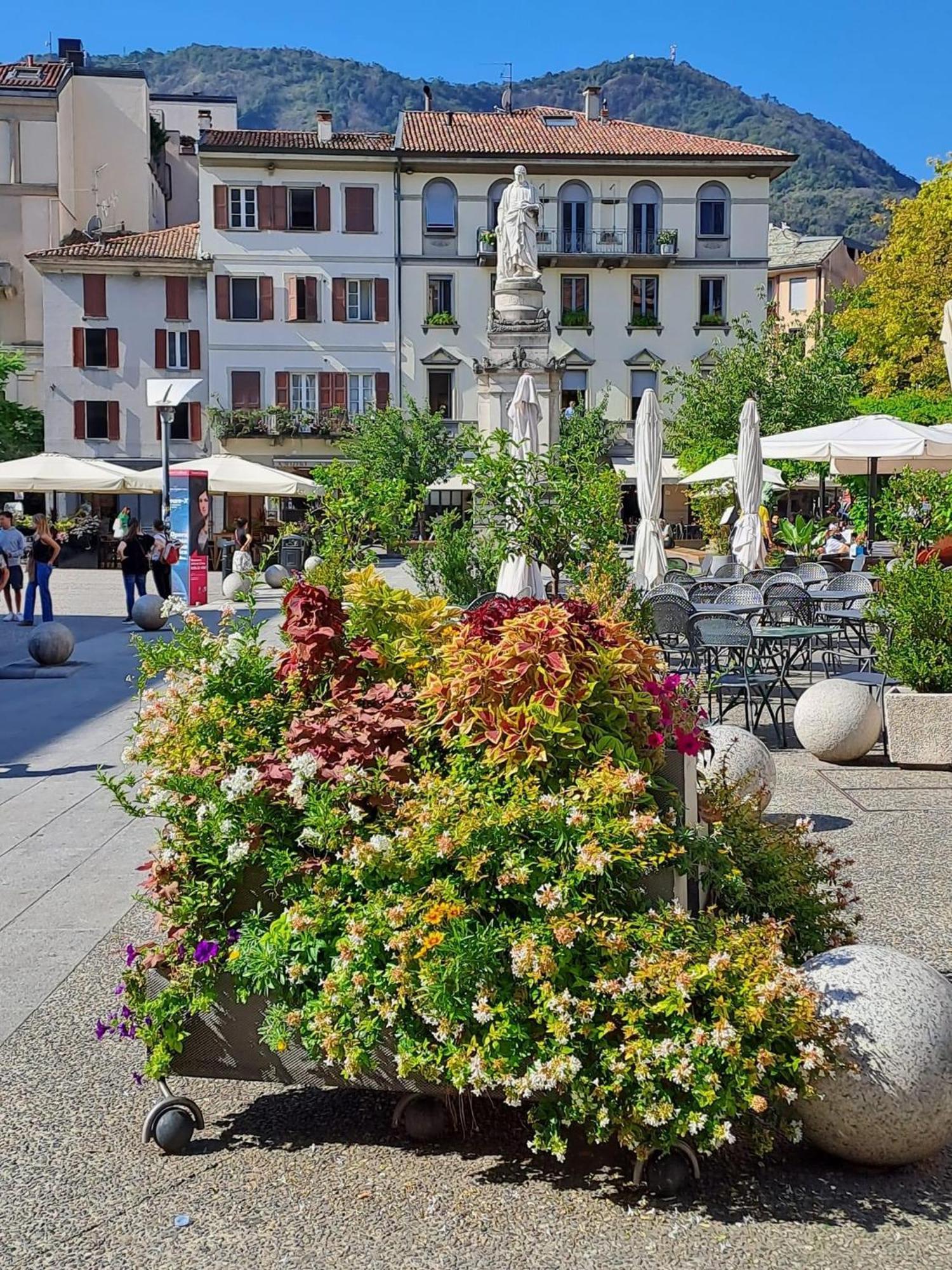 Portatorre Suite, A Charming Apartment In The Heart Of Como, Free Private Parking, Air Conditioning & More! Zewnętrze zdjęcie