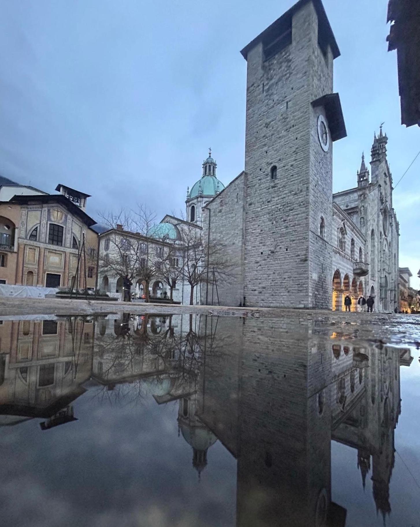 Portatorre Suite, A Charming Apartment In The Heart Of Como, Free Private Parking, Air Conditioning & More! Zewnętrze zdjęcie